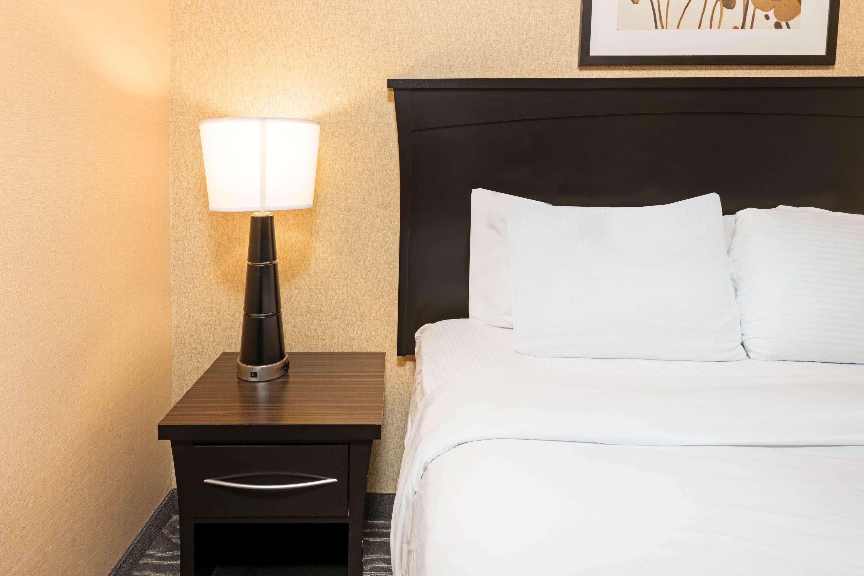 Hotel La Quinta By Wyndham Logan Extérieur photo