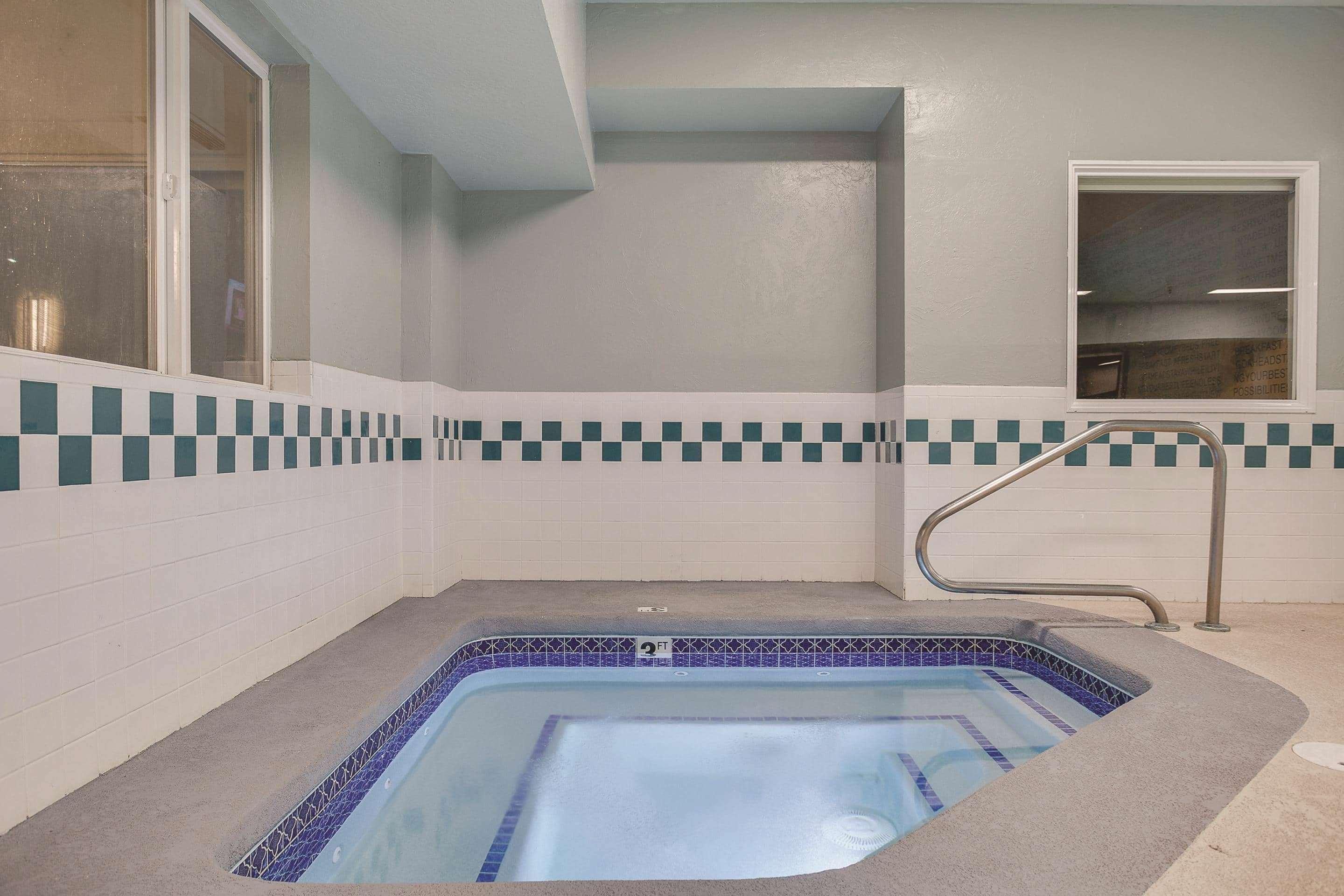 Hotel La Quinta By Wyndham Logan Extérieur photo