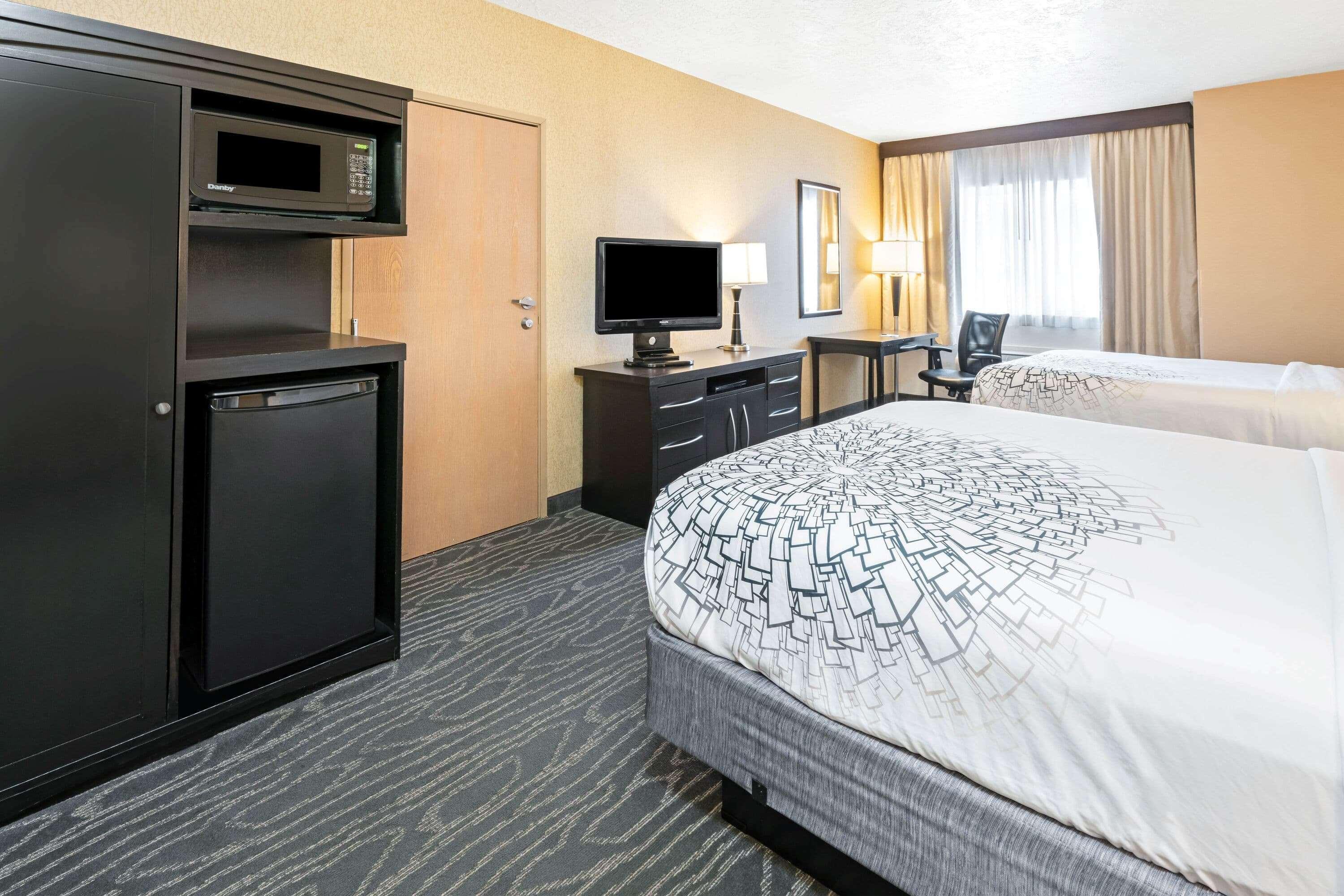 Hotel La Quinta By Wyndham Logan Extérieur photo